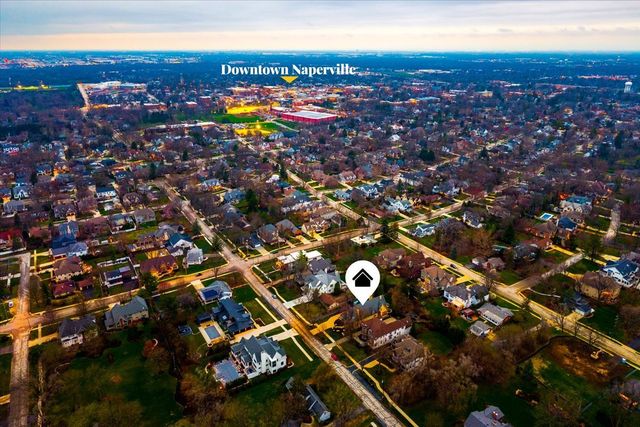 849 E Hillside Road, Naperville, IL 60540