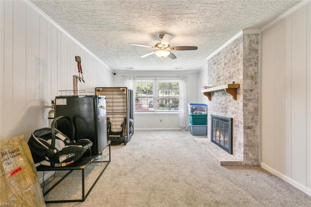 221 Commodore DR, Hampton, VA 23669