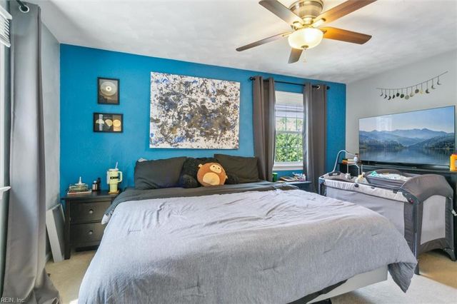 221 Commodore DR, Hampton, VA 23669