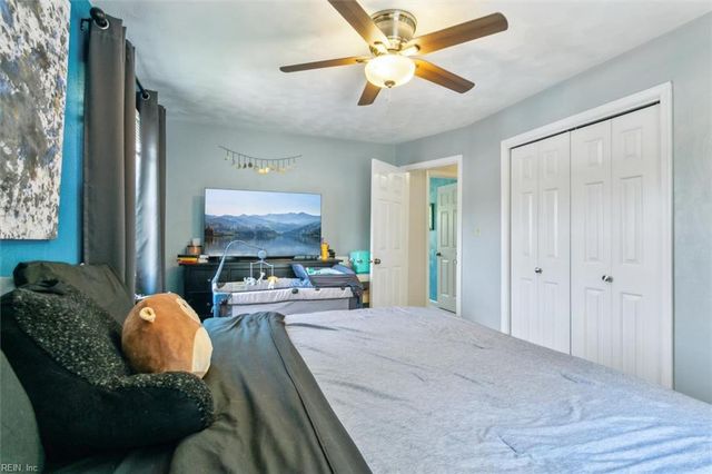 221 Commodore DR, Hampton, VA 23669