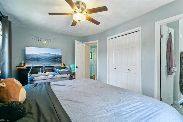 221 Commodore DR, Hampton, VA 23669