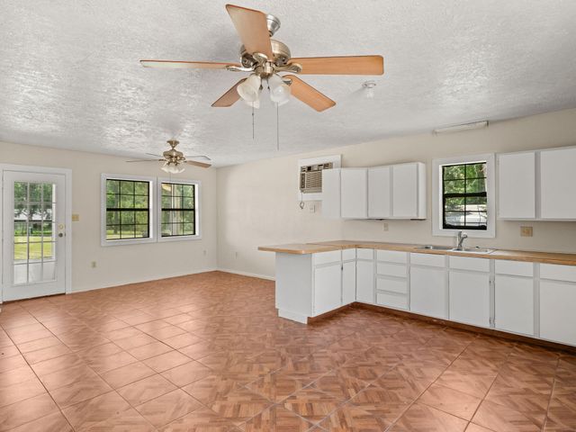 19458 Lake Charles, Deridder, LA 70634