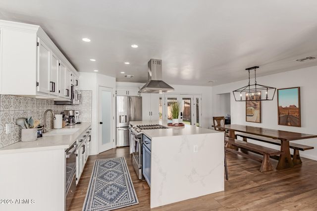 8602 E CAMBRIDGE Avenue, Scottsdale, AZ 85257