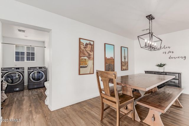 8602 E CAMBRIDGE Avenue, Scottsdale, AZ 85257