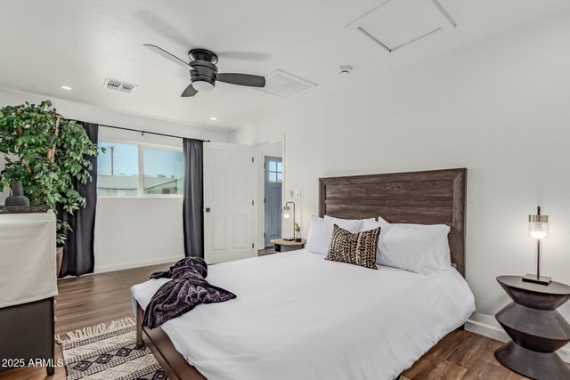 8602 E CAMBRIDGE Avenue, Scottsdale, AZ 85257