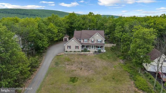 194 TUMBLEWEED DR, Effort, PA 18330