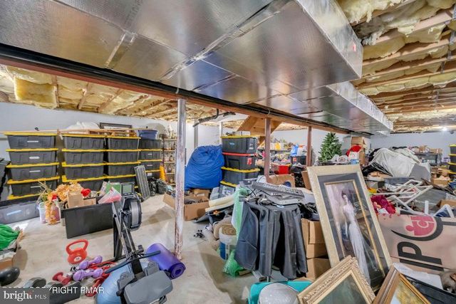 194 TUMBLEWEED DR, Effort, PA 18330