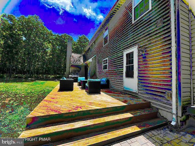194 TUMBLEWEED DR, Effort, PA 18330