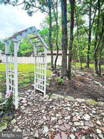 194 TUMBLEWEED DR, Effort, PA 18330