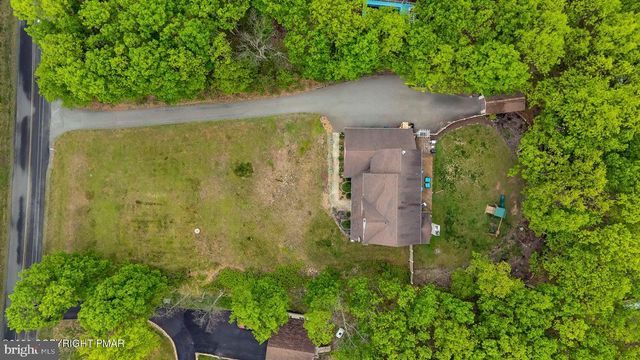 194 TUMBLEWEED DR, Effort, PA 18330