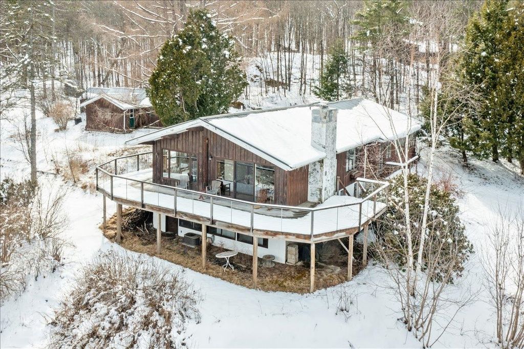 7677 Chester Arthur Road, Enosburg, VT 05450