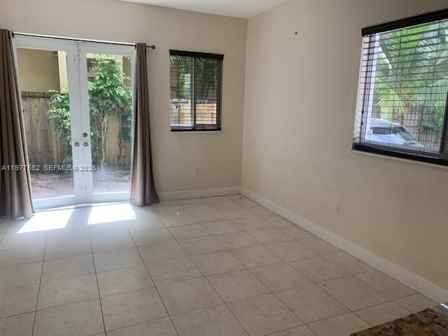 2945 Coconut Ave, Miami, FL 33133