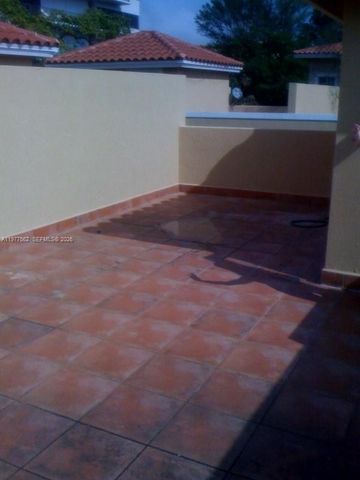 2945 Coconut Ave, Miami, FL 33133