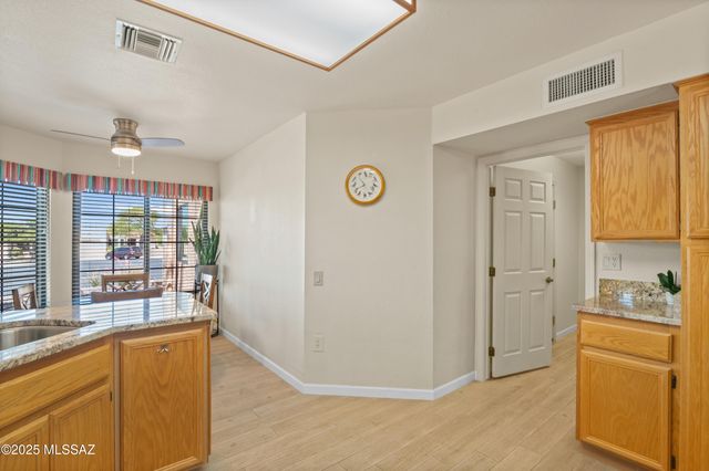 14006 N Green Tree Drive, Oro Valley, AZ 85755