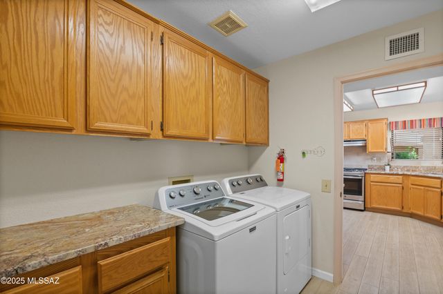 14006 N Green Tree Drive, Oro Valley, AZ 85755