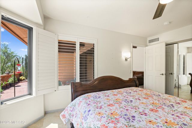 14006 N Green Tree Drive, Oro Valley, AZ 85755