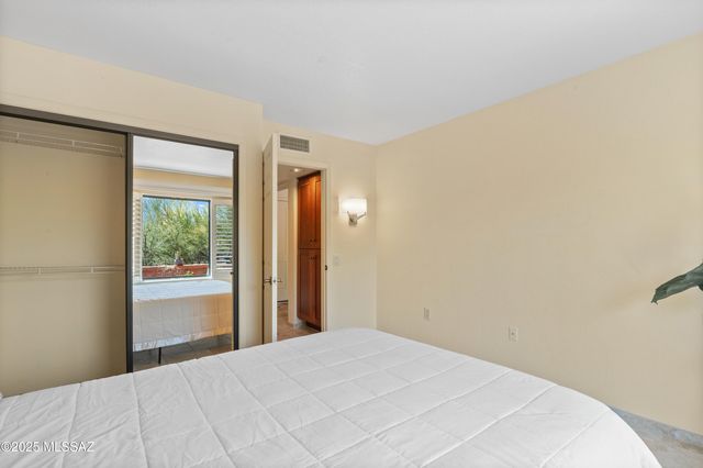 14006 N Green Tree Drive, Oro Valley, AZ 85755