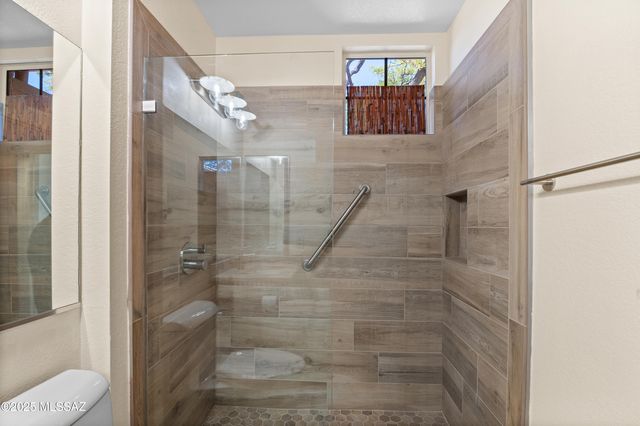 14006 N Green Tree Drive, Oro Valley, AZ 85755