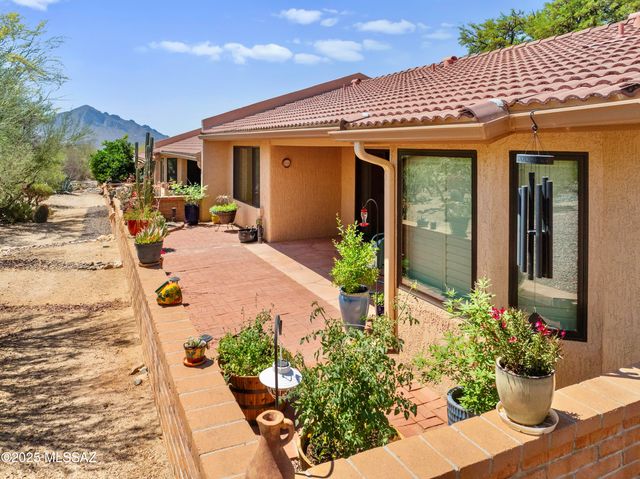 14006 N Green Tree Drive, Oro Valley, AZ 85755