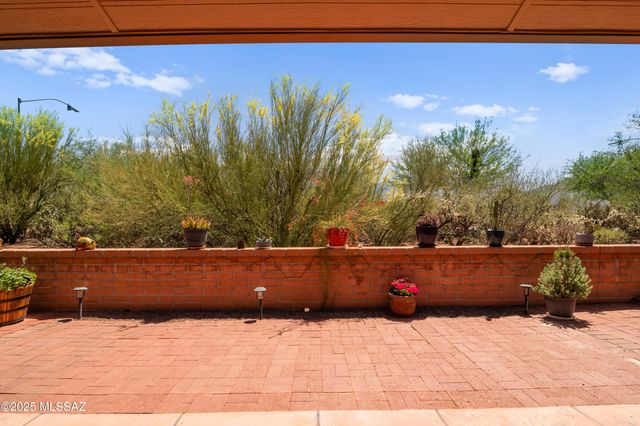 14006 N Green Tree Drive, Oro Valley, AZ 85755