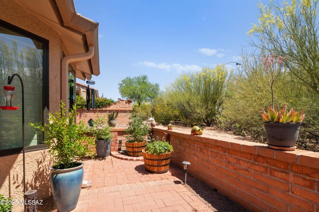 14006 N Green Tree Drive, Oro Valley, AZ 85755