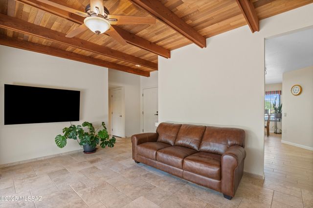 14006 N Green Tree Drive, Oro Valley, AZ 85755