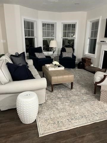 10 Wisteria Ln, Maynard, MA 01754