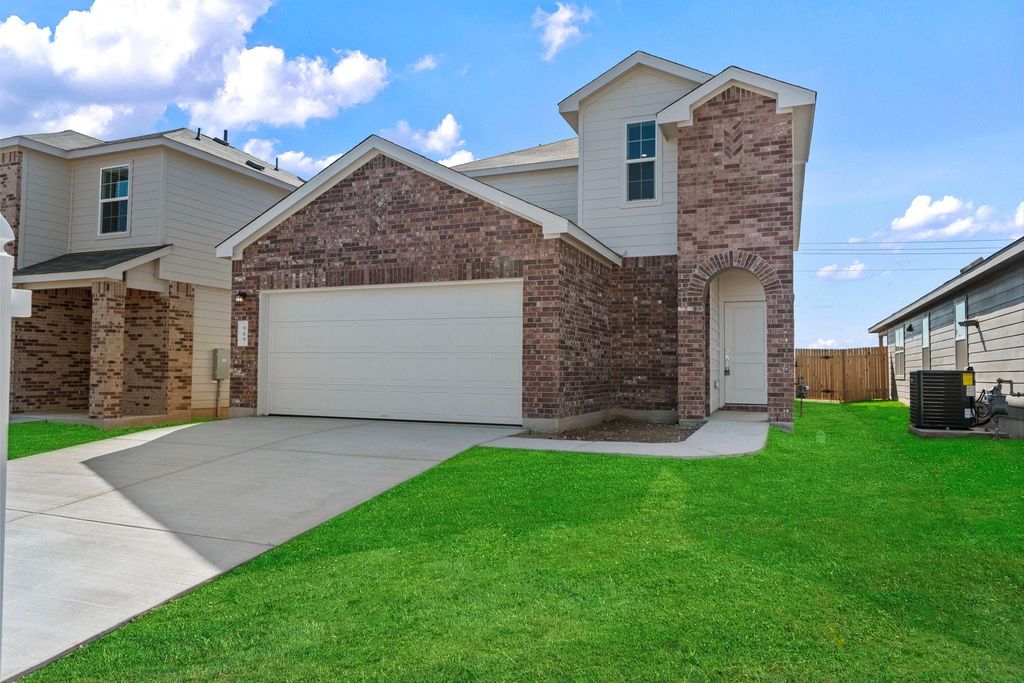 969 Soapstone PASS, Maxwell, TX 78656