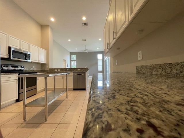 4023 Turnstone Ct 4023, Weston, FL 33331