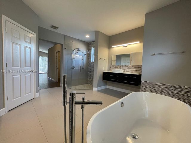 4023 Turnstone Ct 4023, Weston, FL 33331