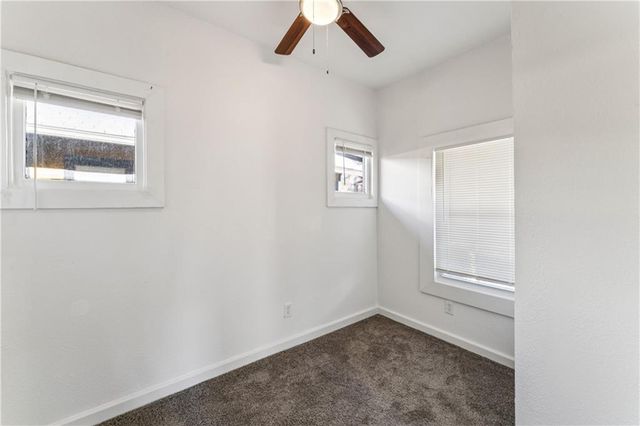 4438 Park Avenue, Kansas City, MO 64130