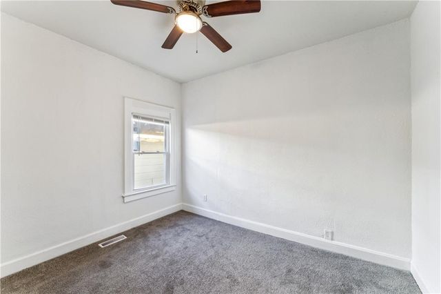 4438 Park Avenue, Kansas City, MO 64130