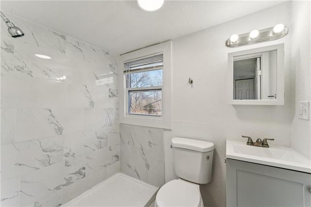 4438 Park Avenue, Kansas City, MO 64130