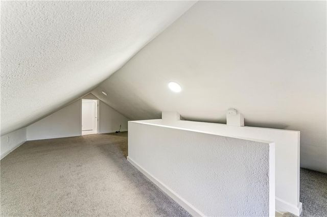 4438 Park Avenue, Kansas City, MO 64130