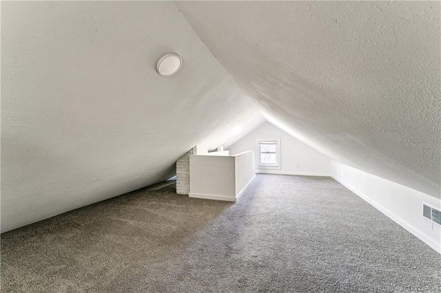 4438 Park Avenue, Kansas City, MO 64130