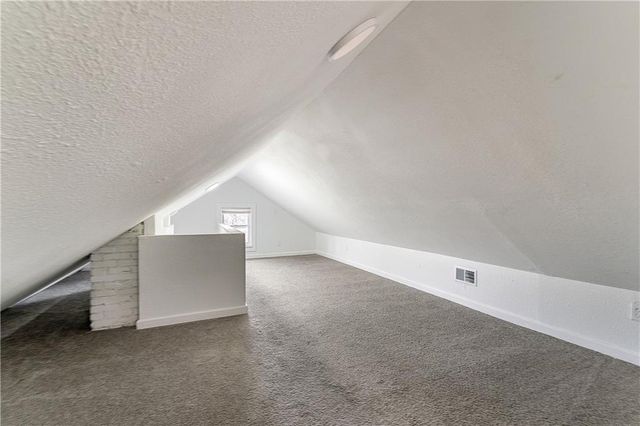 4438 Park Avenue, Kansas City, MO 64130