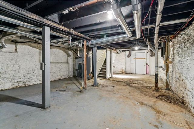 4438 Park Avenue, Kansas City, MO 64130