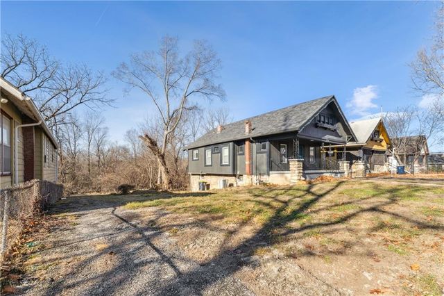 4438 Park Avenue, Kansas City, MO 64130