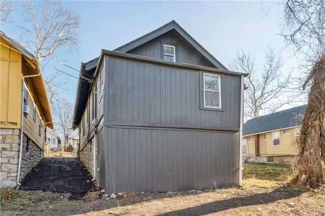 4438 Park Avenue, Kansas City, MO 64130