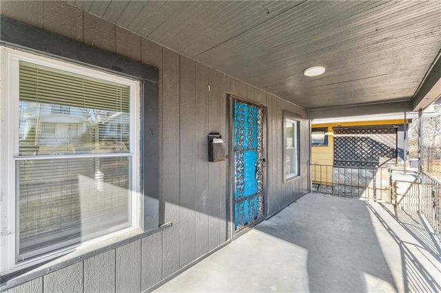 4438 Park Avenue, Kansas City, MO 64130