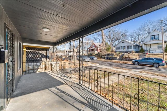 4438 Park Avenue, Kansas City, MO 64130