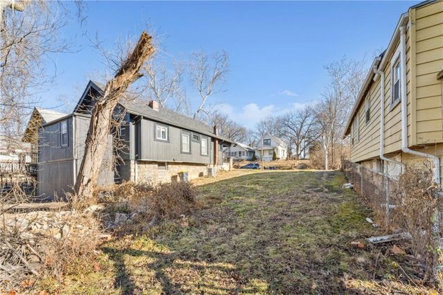 4438 Park Avenue, Kansas City, MO 64130