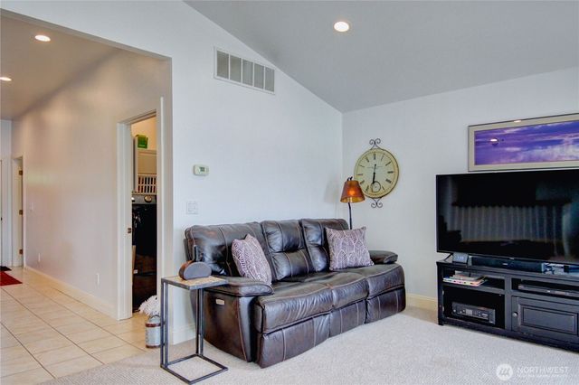 17218 Schuhs Lane, Stanwood, WA 98292