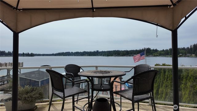 17218 Schuhs Lane, Stanwood, WA 98292