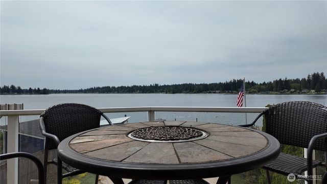 17218 Schuhs Lane, Stanwood, WA 98292