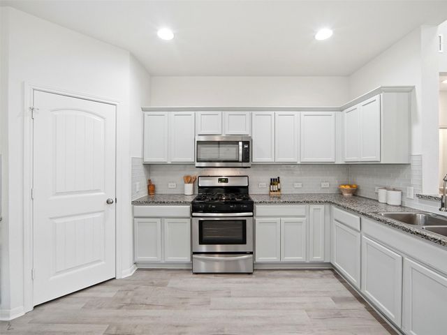 2911 Tilmon LN, Austin, TX 78725