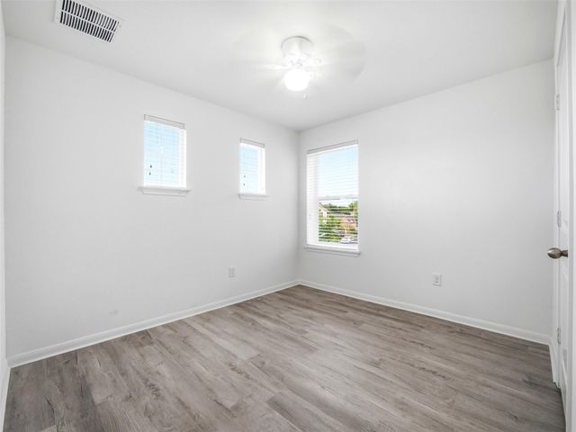 2911 Tilmon LN, Austin, TX 78725