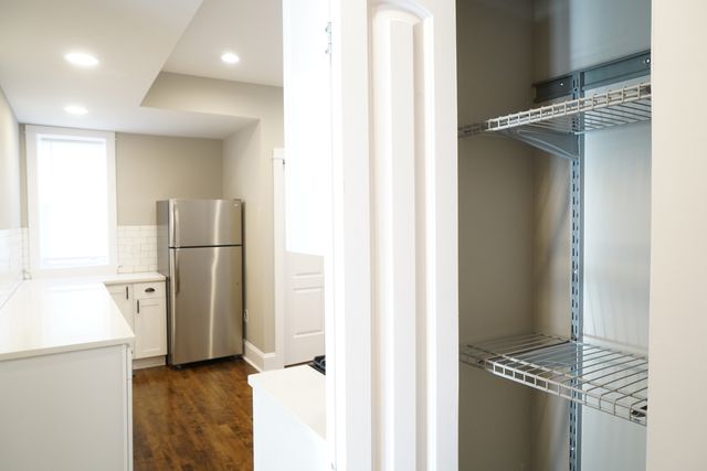 2620 N Springfield Avenue 2R, Chicago, IL 60647