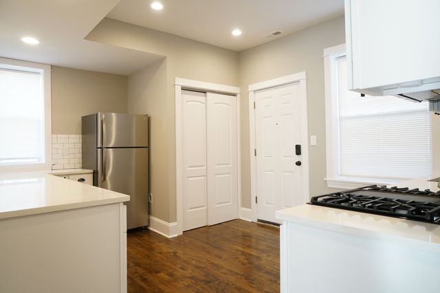 2620 N Springfield Avenue 2R, Chicago, IL 60647