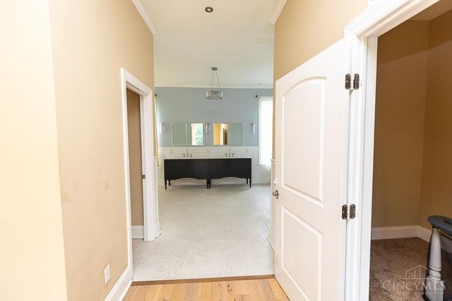 775 Summit Avenue, Cincinnati, OH 45204